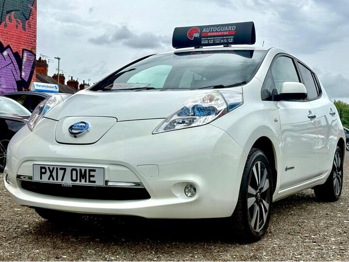 Nissan Leaf 30kWh Tekna Auto 5dr Nissan Leaf 30kWh Tekna Auto 5dr