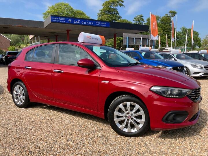 Fiat TIPO 1.4 MPI Easy Plus Euro 6 5dr