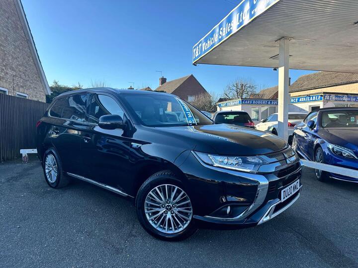 Mitsubishi OUTLANDER 2.4h TwinMotor 13.8kWh Dynamic CVT 4WD Euro 6 (s/s) 5dr