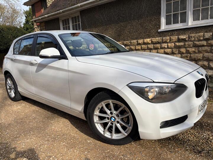 BMW 1 Series 2.0 116d SE Auto Euro 5 (s/s) 5dr