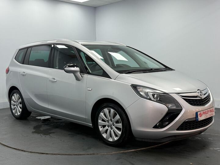 Vauxhall Zafira Tourer 2.0 CDTi Tech Line Euro 6 (s/s) 5dr Vauxhall Zafira Tourer 2.0 CDTi Tech Line Euro 6 (s/s) 5dr