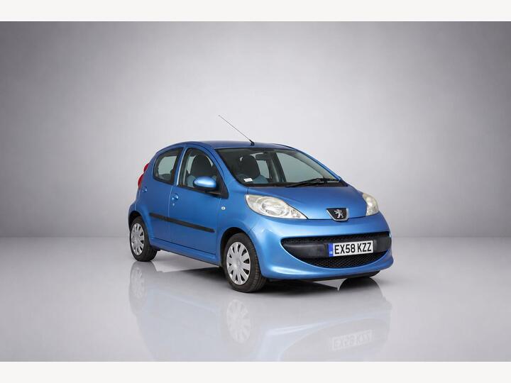 Peugeot 107 1.0 12V Urban Move Euro 4 5dr Peugeot 107 1.0 12V Urban Move Euro 4 5dr