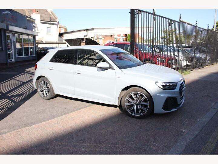 Audi A1 1.0 TFSI 25 S Line Sportback S Tronic Euro 6 (s/s) 5dr