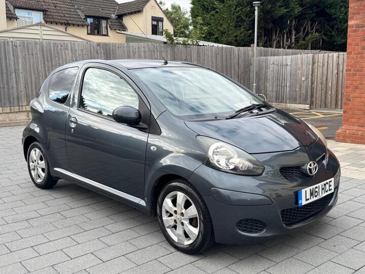 Toyota AYGO 1.0 VVT-i Go Euro 5 3dr