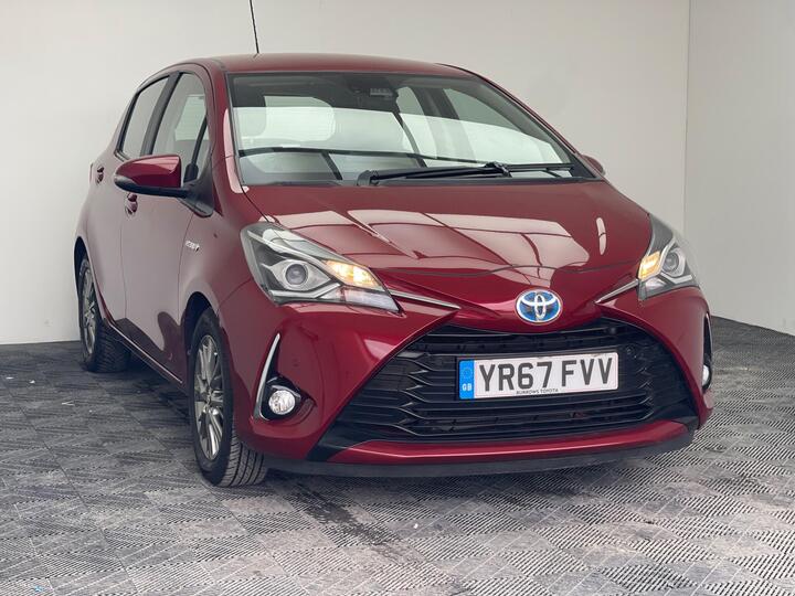 Toyota Yaris 1.5 VVT-h Icon Tech E-CVT Euro 6 (s/s) 5dr