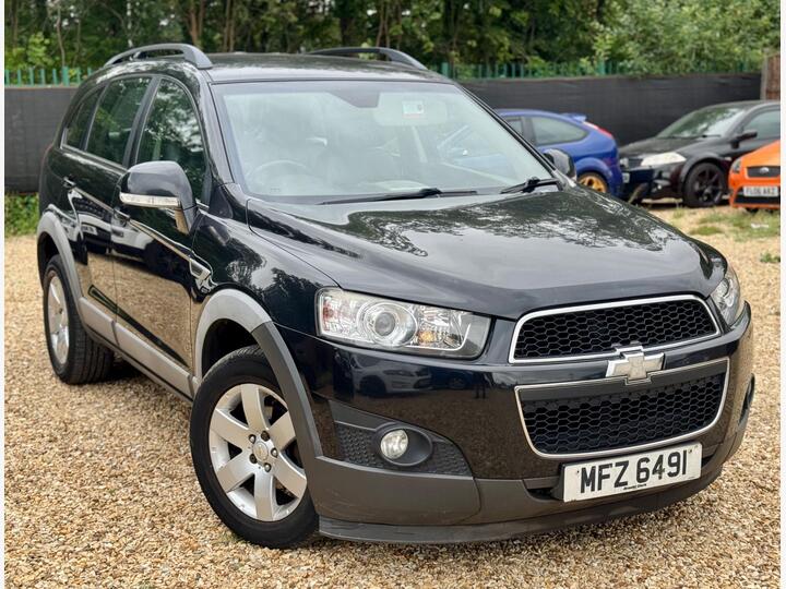 Chevrolet Captiva 2.2 VCDi LT 4WD Euro 5 (s/s) 5dr (7 Seats) Chevrolet Captiva 2.2 VCDi LT 4WD Euro 5 (s/s) 5dr (7 Seats)