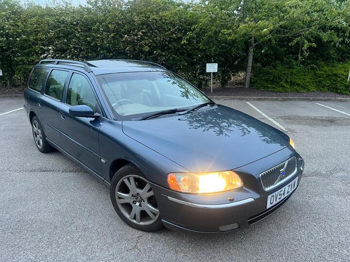 Volvo V70 2.4 SE 5dr