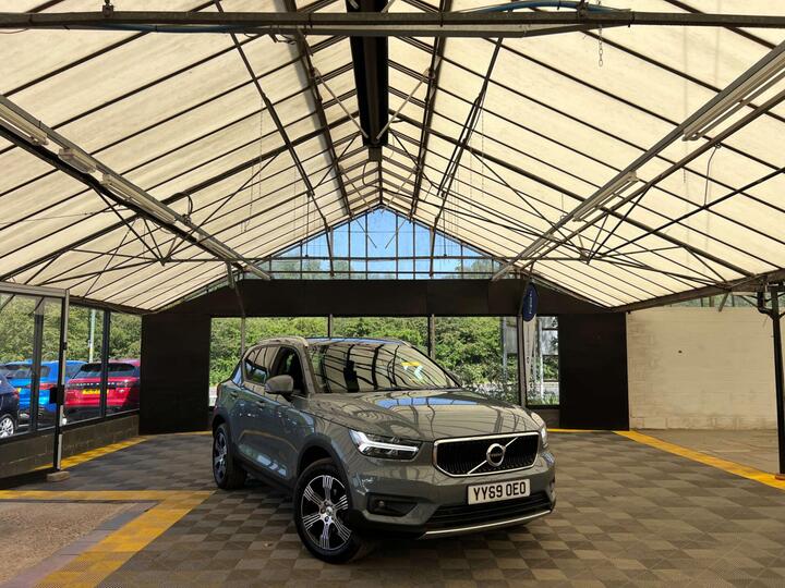 Volvo XC40 1.5 T3 Momentum Pro Auto Euro 6 (s/s) 5dr
