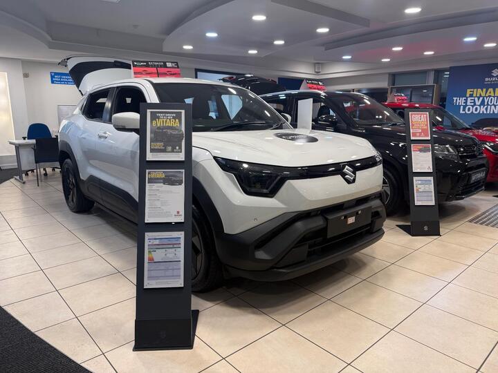 Suzuki E Vitara 61kWh Motion Auto 5dr