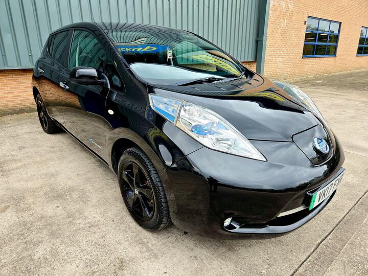 Nissan Leaf 30kWh Black Edition Auto 5dr