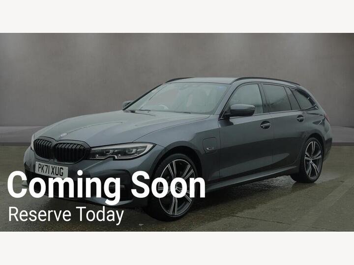 BMW 3 SERIES 2.0 330e 12kWh M Sport Touring Auto XDrive Euro 6 (s/s) 5dr BMW 3 SERIES 2.0 330e 12kWh M Sport Touring Auto XDrive Euro 6 (s/s) 5dr