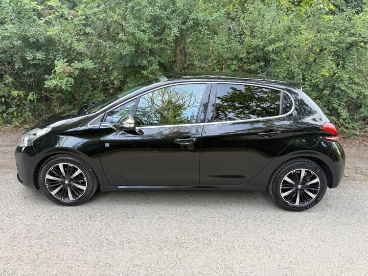 Peugeot 208 1.2 PureTech Tech Edition Euro 6 (s/s) 5dr