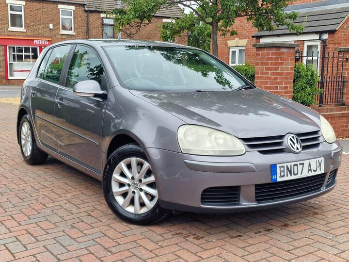 Volkswagen Golf 1.6 FSI Match 5dr