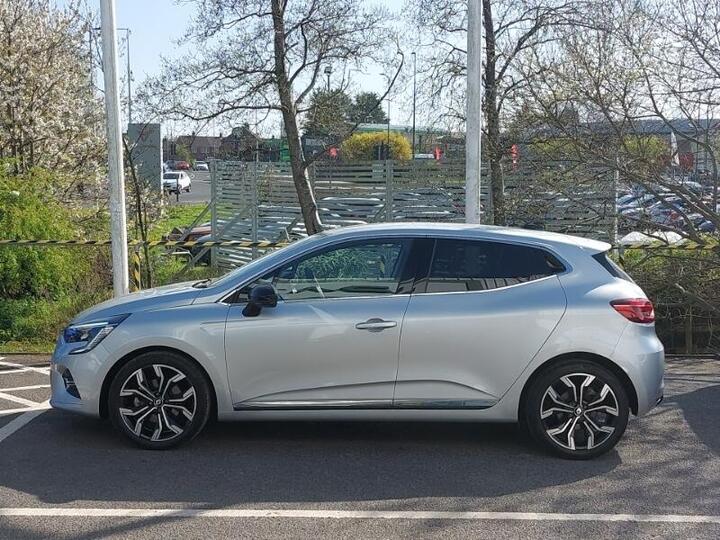 Renault Clio 1.6 E-TECH Techno Auto Euro 6 (s/s) 5dr