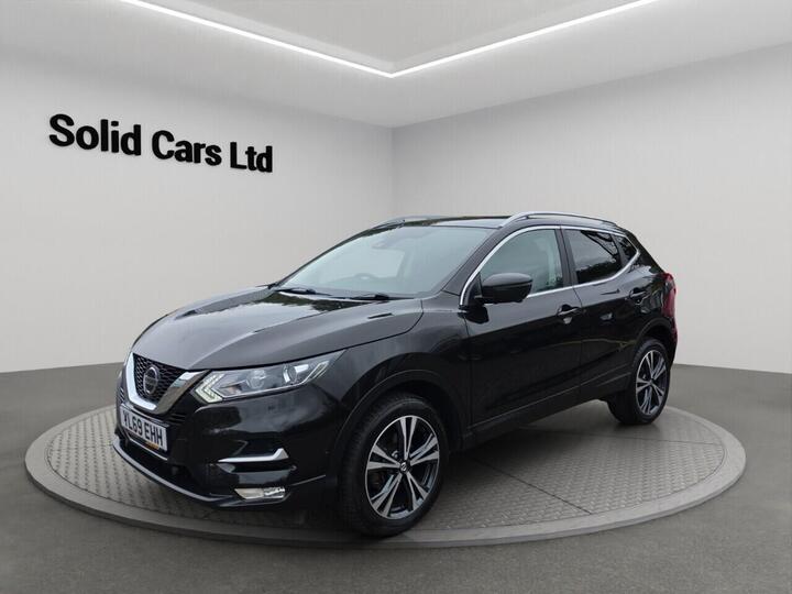 Nissan QASHQAI 1.3 DIG-T N-Connecta Euro 6 (s/s) 5dr