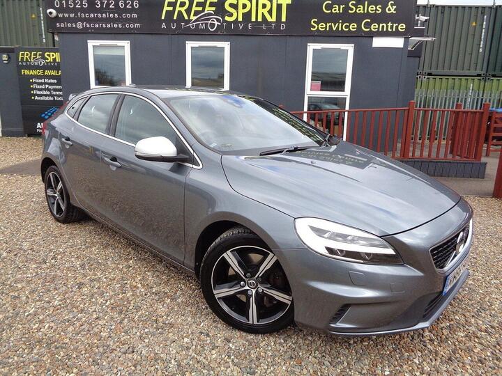 Volvo V40 1.5 T3 R-Design Nav Plus Auto Euro 6 (s/s) 5dr