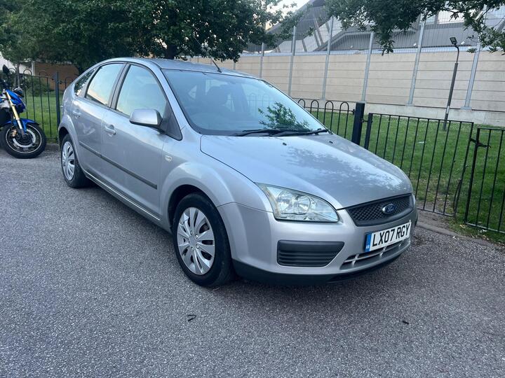 Ford Focus 1.6 LX 5dr