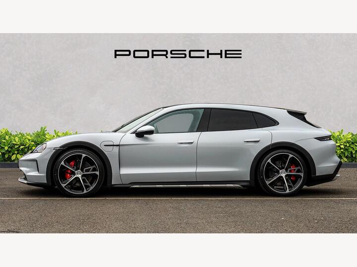 Porsche TAYCAN Performance Plus 105kWh 4S Cross Turismo Auto 4WD 5dr (11kW Charger)
