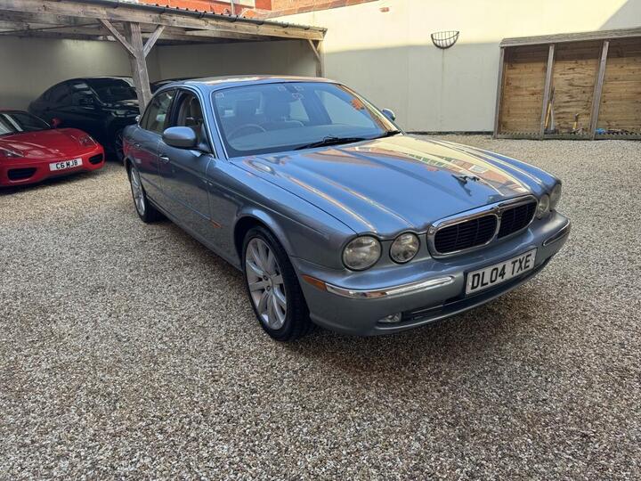 Jaguar XJ SALOON 3.0 XJ6 4dr