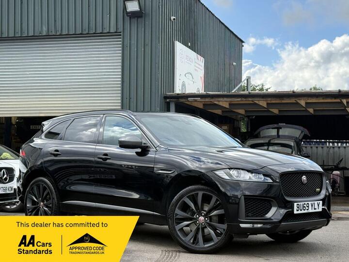 Jaguar F-PACE 2.0 P300 300 Sport Auto AWD Euro 6 (s/s) 5dr