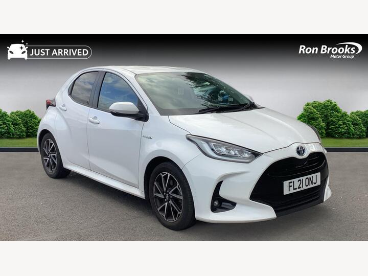 Toyota Yaris 1.5 VVT-h Design E-CVT Euro 6 (s/s) 5dr