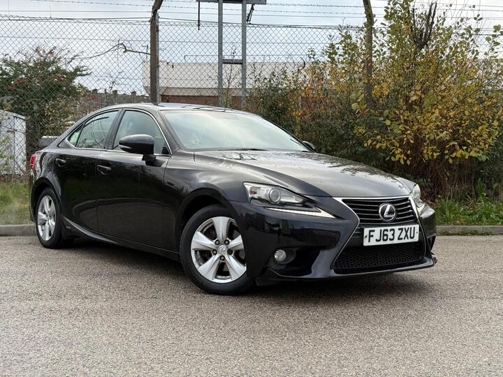 Lexus IS 2.5 300h SE E-CVT Euro 5 (s/s) 4dr