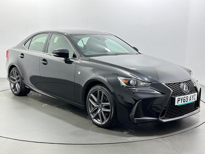 Lexus IS 2.5 300h F Sport E-CVT Euro 6 (s/s) 4dr