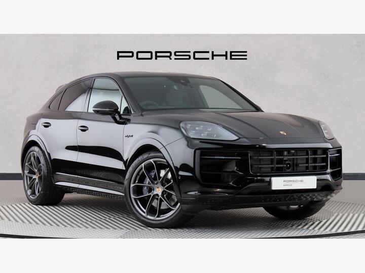Porsche Cayenne 3.0 V6 E-Hybrid 25.9kWh Black Edition TiptronicS 4WD Euro 6 (s/s) 5dr Porsche Cayenne 3.0 V6 E-Hybrid 25.9kWh Black Edition TiptronicS 4WD Euro 6 (s/s) 5dr