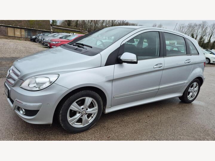 Mercedes-Benz B Class 1.5 B160 SE CVT 5dr Mercedes-Benz B Class 1.5 B160 SE CVT 5dr