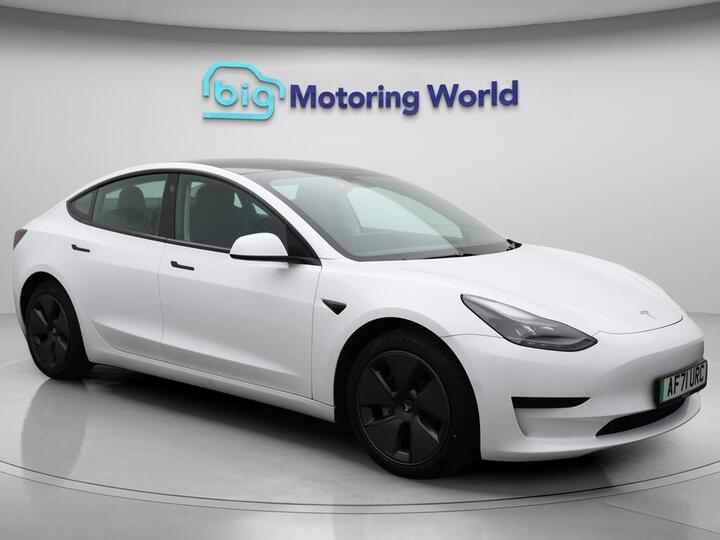 Tesla Model 3 Standard Range Plus Auto RWD 4dr
