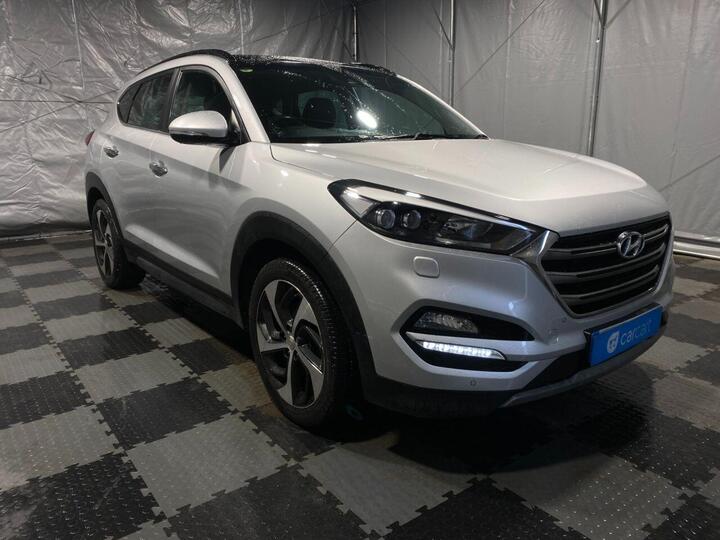 Hyundai TUCSON 2.0 CRDi Premium SE Auto 4WD Euro 6 5dr Hyundai TUCSON 2.0 CRDi Premium SE Auto 4WD Euro 6 5dr