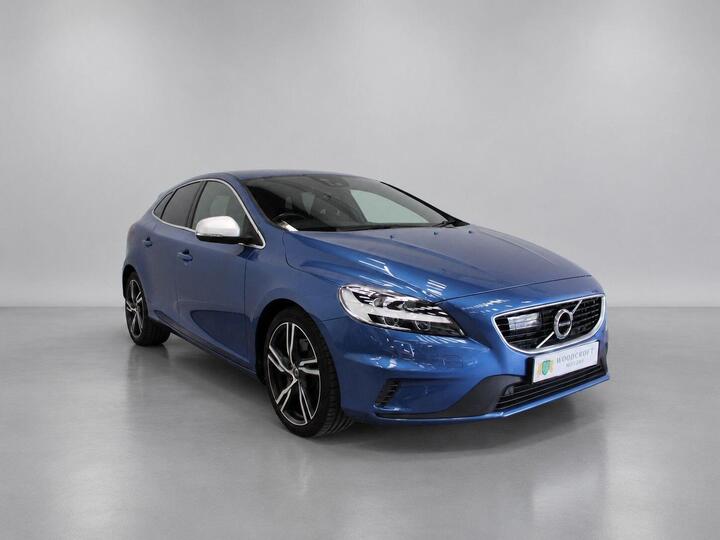 Volvo V40 2.0 D3 R-Design Pro Auto Euro 6 (s/s) 5dr