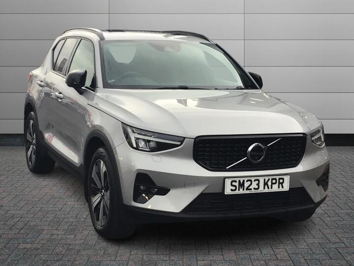 Volvo XC40 1.5h T5 Recharge 10.7kWh Ultimate Dark Auto Euro 6 (s/s) 5dr