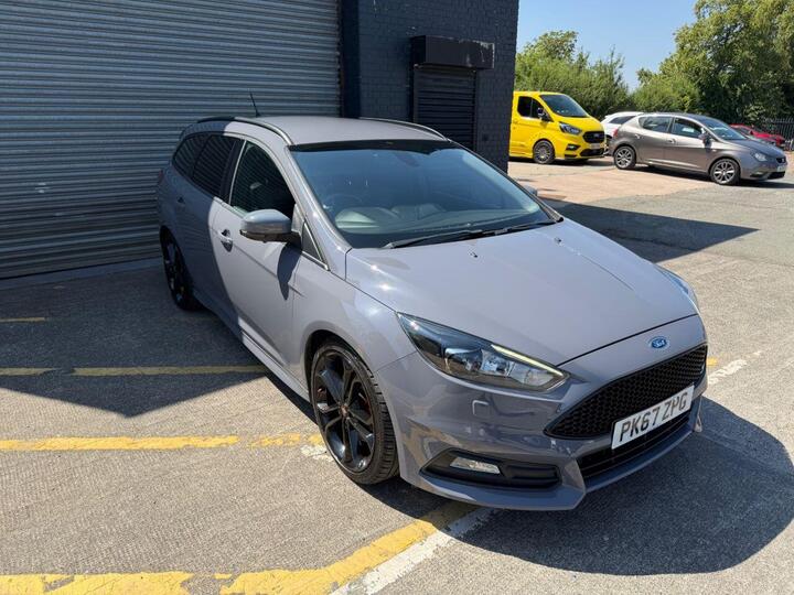 Ford FOCUS 2.0T EcoBoost ST-3 Euro 6 (s/s) 5dr