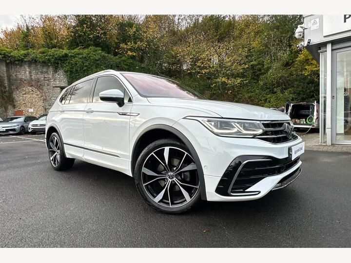 Volkswagen Tiguan Allspace 1.5 TSI R-Line DSG Euro 6 (s/s) 5dr Volkswagen Tiguan Allspace 1.5 TSI R-Line DSG Euro 6 (s/s) 5dr