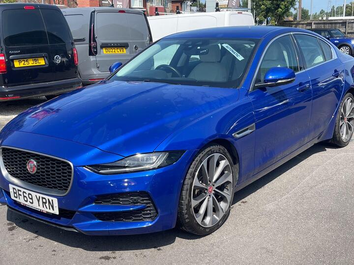 Jaguar XE 2.0 D180 SE Auto Euro 6 (s/s) 4dr