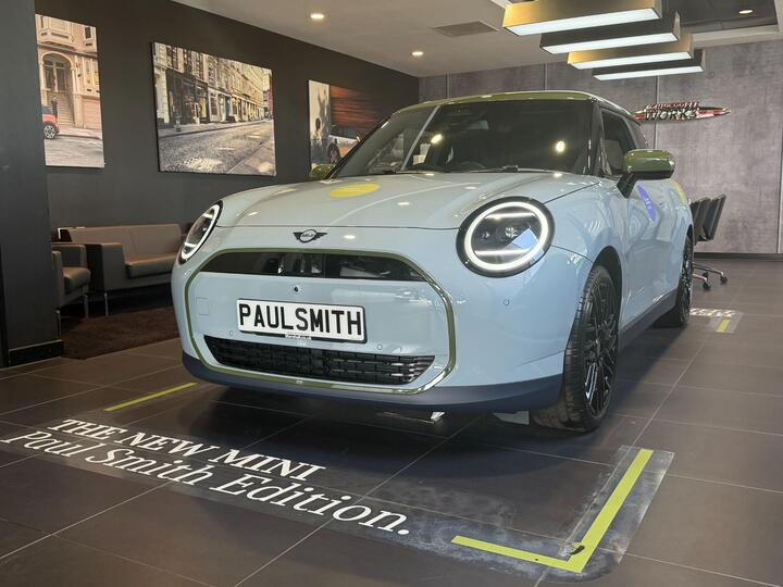 MINI Electric Cooper SE 54.2kWh Paul Smith Edition Auto 3dr