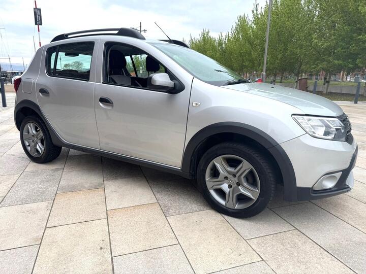 Dacia Sandero Stepway 1.5 DCi Laureate Euro 6 (s/s) 5dr