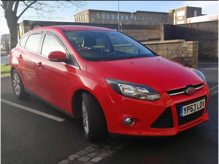 Ford Focus 1.6 Titanium Navigator Powershift Euro 5 5dr