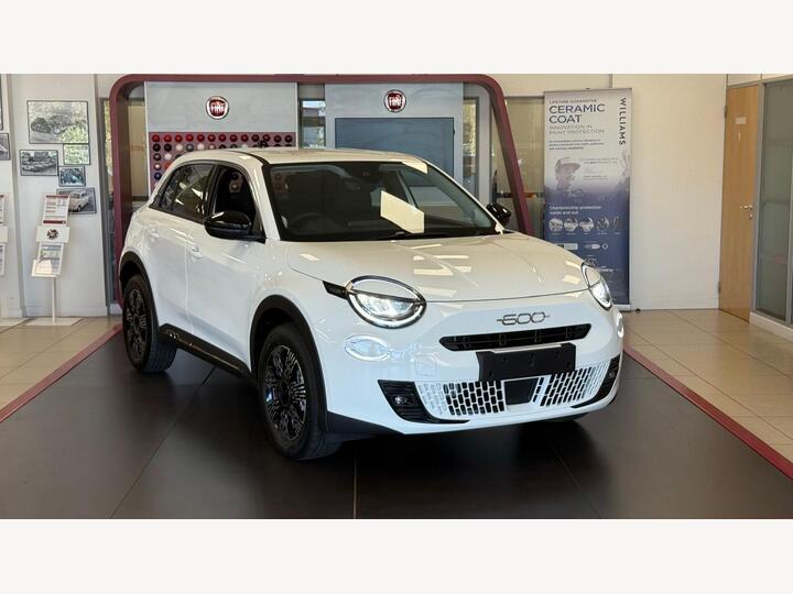 Fiat 600 1.2 MHEV E-DCT Euro 6 (s/s) 5dr