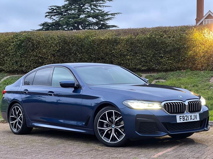 BMW 5 Series 2.0 520d MHT M Sport Steptronic Euro 6 (s/s) 4dr BMW 5 Series 2.0 520d MHT M Sport Steptronic Euro 6 (s/s) 4dr