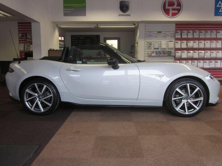 Mazda MX-5 2.0 SKYACTIV-G Sport Recaro Euro 6 2dr
