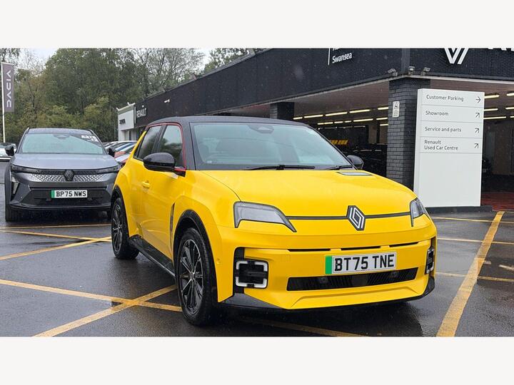Renault Renault 5 Comfort Range 52kWh Iconic Five Auto 5dr