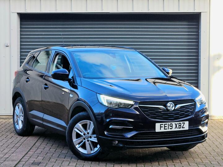 Vauxhall Grandland X 1.2 Turbo SE Auto Euro 6 (s/s) 5dr