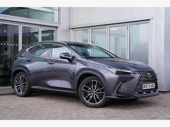 Lexus NX 2.5 450h+ 18.1kWh Takumi E-CVT 4WD Euro 6 (s/s) 5dr