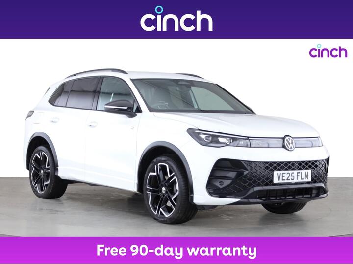 Volkswagen Tiguan 1.5 TSI EHybrid 19.7kWh R-Line DSG Euro 6 (s/s) 5dr Volkswagen Tiguan 1.5 TSI EHybrid 19.7kWh R-Line DSG Euro 6 (s/s) 5dr