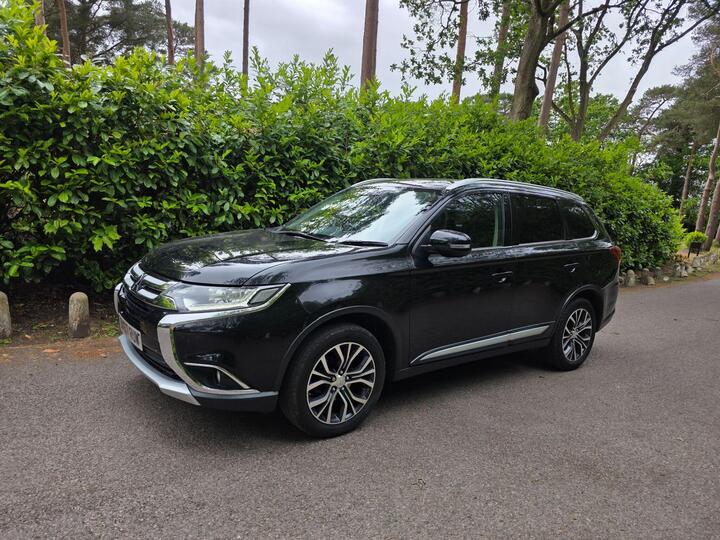 Mitsubishi Outlander 2.2 DI-D 3 Auto 4WD Euro 6 5dr Mitsubishi Outlander 2.2 DI-D 3 Auto 4WD Euro 6 5dr