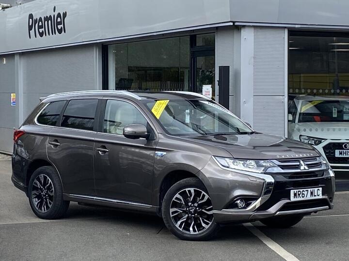 Mitsubishi OUTLANDER HYBRID ELECTRIC ESTATE 2.0h 12kWh 5h CVT 4WD Euro 6 (s/s) 5dr Mitsubishi OUTLANDER HYBRID ELECTRIC ESTATE 2.0h 12kWh 5h CVT 4WD Euro 6 (s/s) 5dr