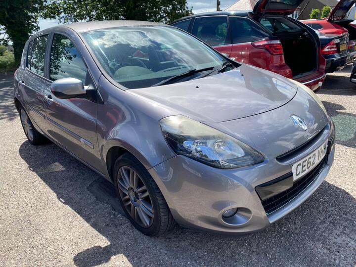 Renault Clio 1.2 TCe Dynamique TomTom Euro 5 5dr