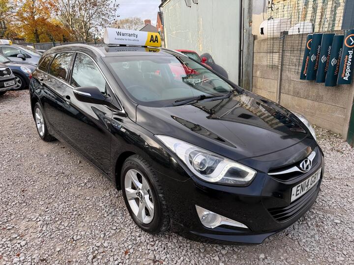 Hyundai I40 1.7 CRDi Blue Drive Active Euro 5 (s/s) 5dr Hyundai I40 1.7 CRDi Blue Drive Active Euro 5 (s/s) 5dr
